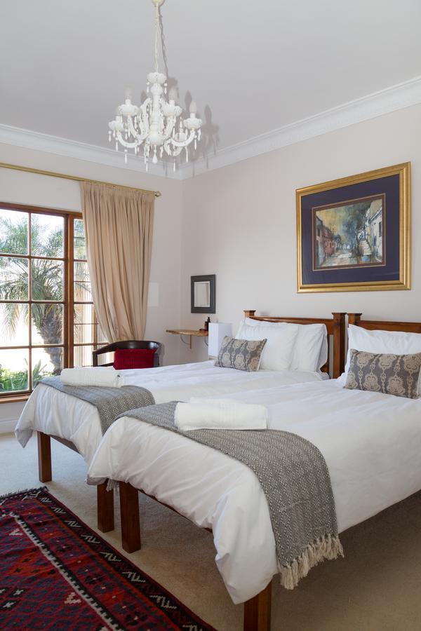 Hotel Moncrieff Manor à Knysna Extérieur photo